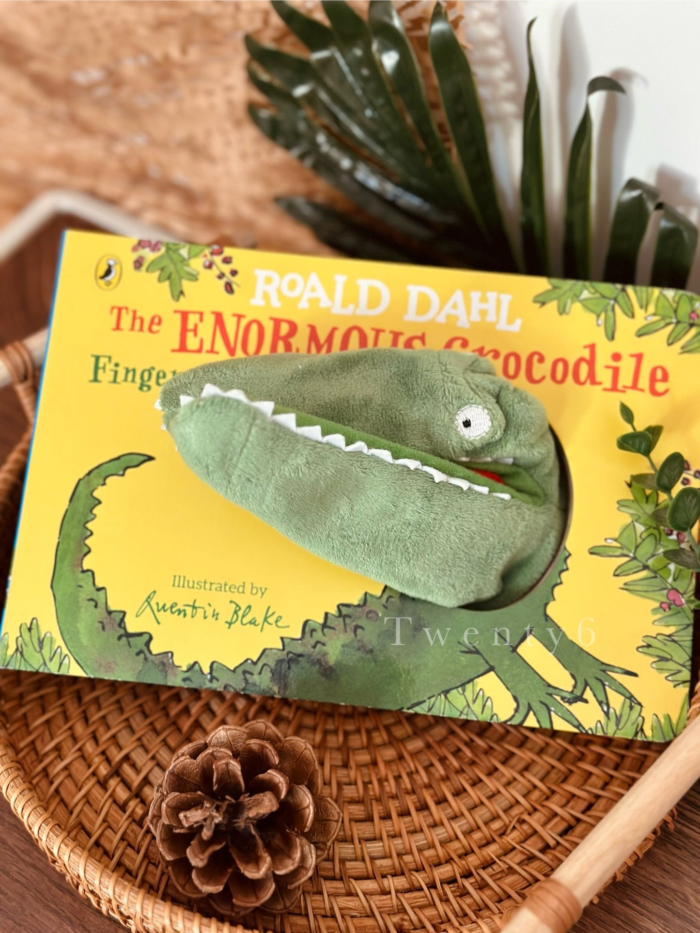 The Enormous Crocodile’s Finger Puppet Book